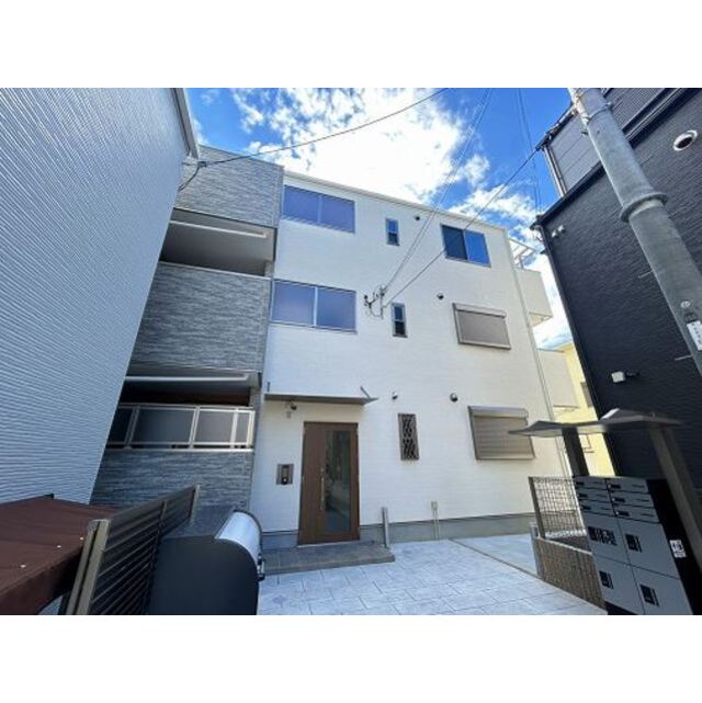 鴻池新田駅より徒歩14分 新築 3階建の賃貸物件