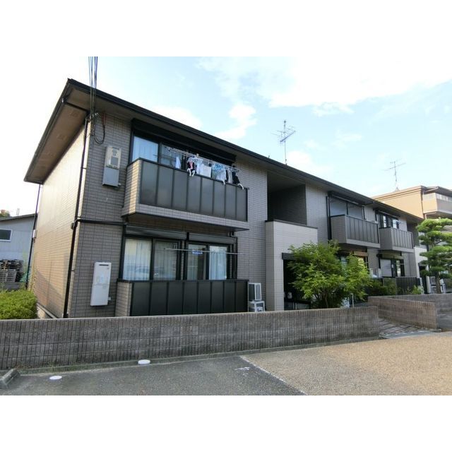 長岡天神駅より徒歩13分 築23年8ヶ月 2階建の賃貸物件