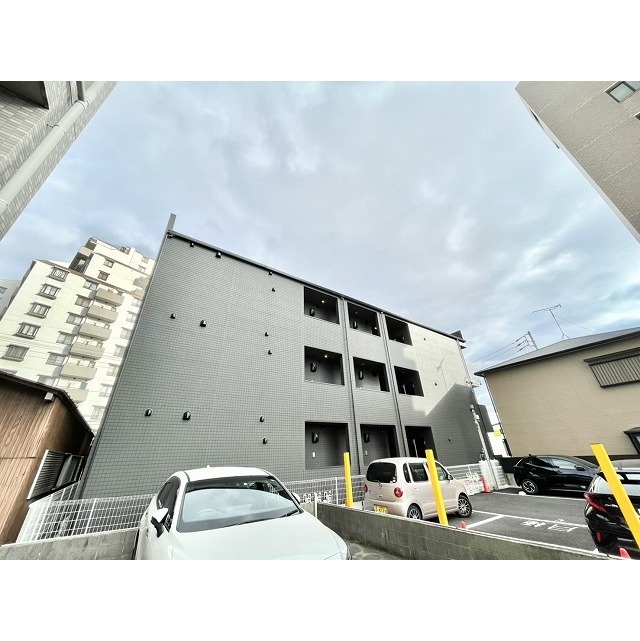 Warrenmatsushitaの賃貸物件