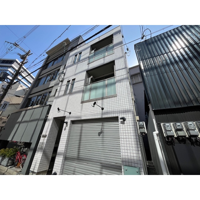 北新地駅より徒歩4分 築9年3ヶ月 3階建の賃貸物件