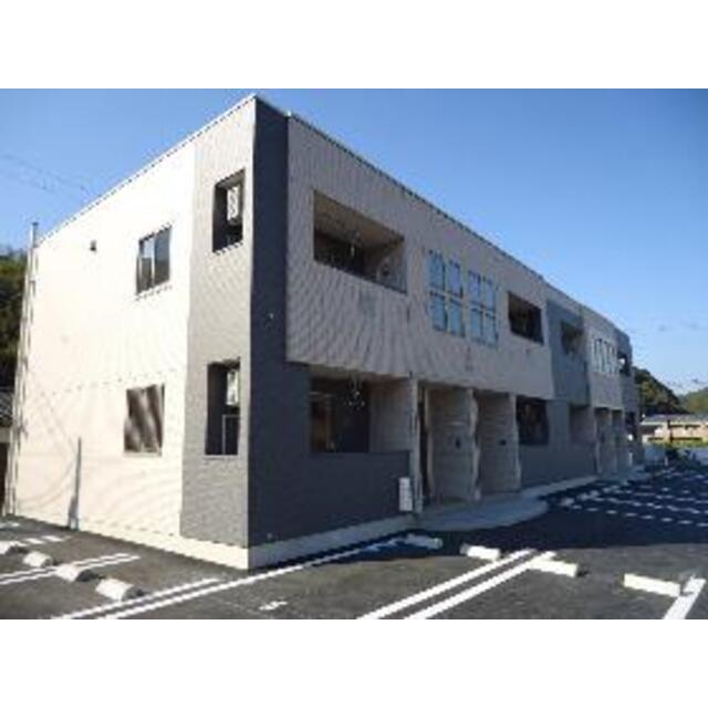  築9年10ヶ月 2階建の賃貸物件