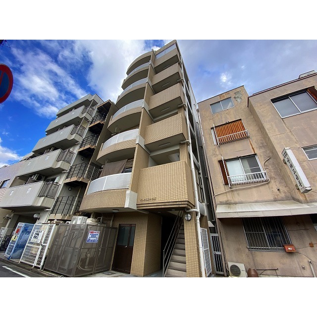 住道駅より徒歩3分 築28年10ヶ月 5階建の賃貸物件