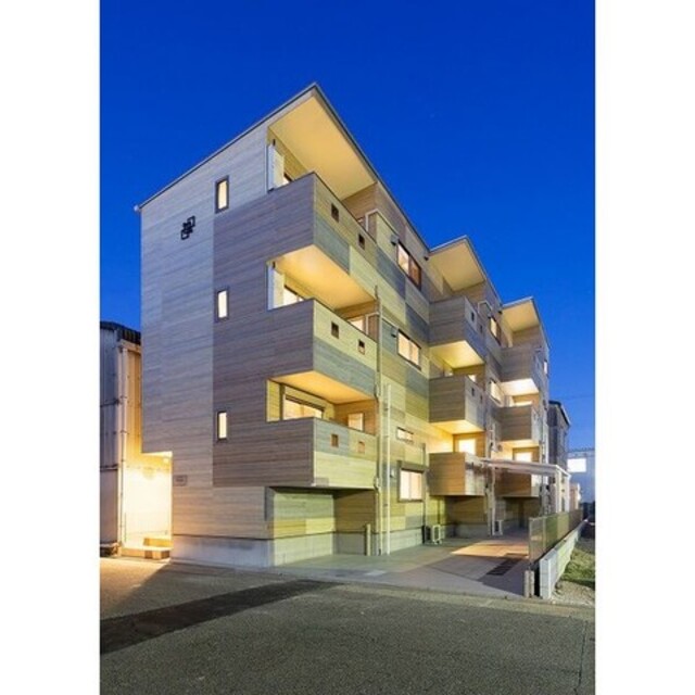 荒子川公園駅より徒歩9分 築8年9ヶ月 3階建の賃貸物件