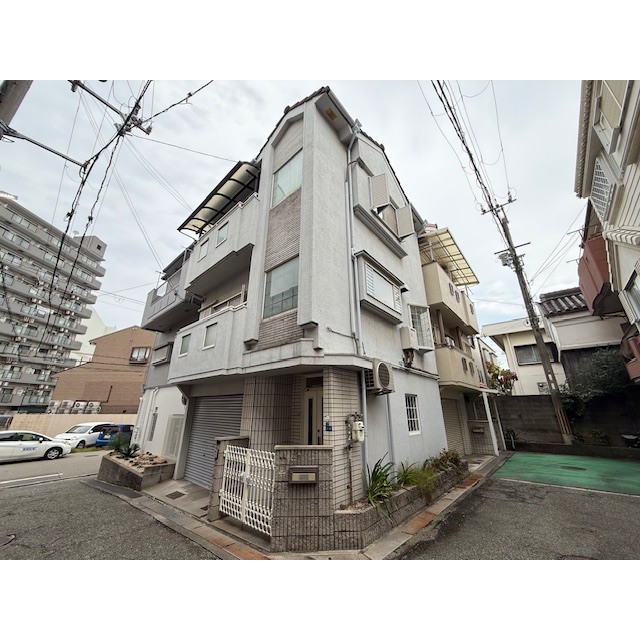 福駅より徒歩4分 築37年8ヶ月 3階建の賃貸物件