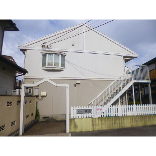 六地蔵駅より徒歩15分 築35年9ヶ月 2階建の賃貸物件