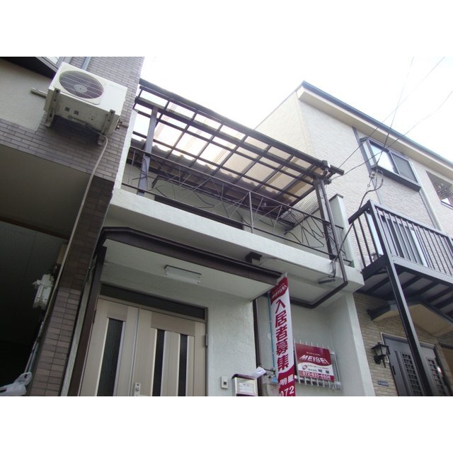 寝屋川市駅より徒歩18分 築56年11ヶ月 2階建の賃貸物件