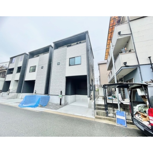 茨木駅より徒歩15分 新築 2階建の賃貸物件