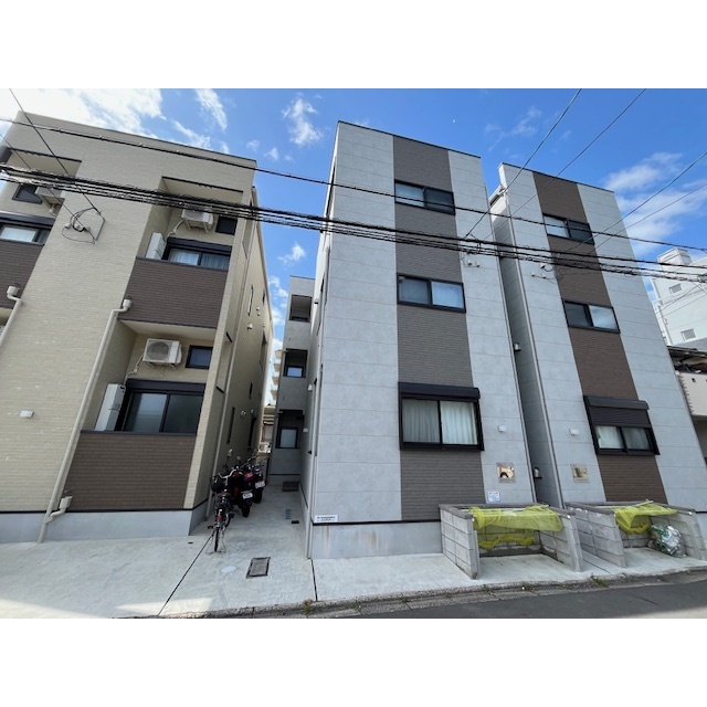 十条駅より徒歩10分 築3年10ヶ月 3階建の賃貸物件