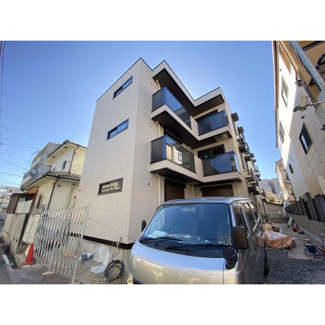 塚口駅より徒歩10分 新築 3階建の賃貸物件