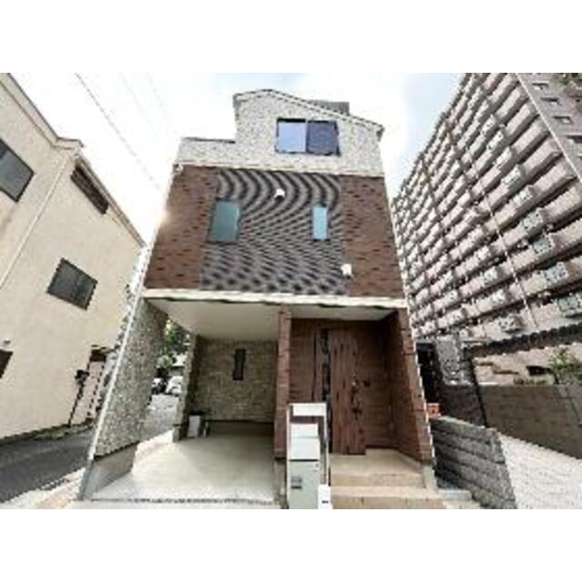 川口駅より徒歩9分 築2年3ヶ月 3階建の賃貸物件