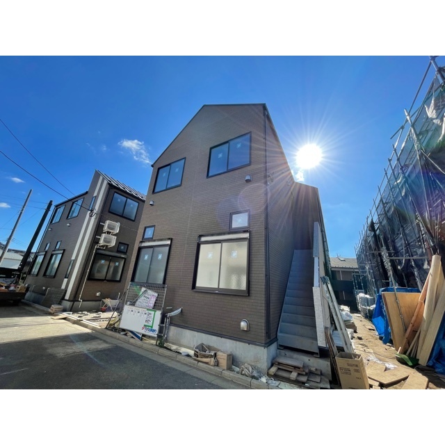 芦花公園駅より徒歩7分 築4年3ヶ月 2階建の賃貸物件