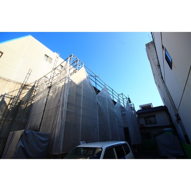 広島駅より徒歩11分 築8年 2階建の賃貸物件