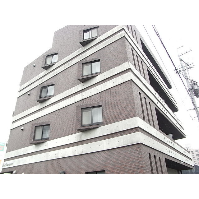 亀島駅より徒歩6分 築25年9ヶ月 4階建の賃貸物件