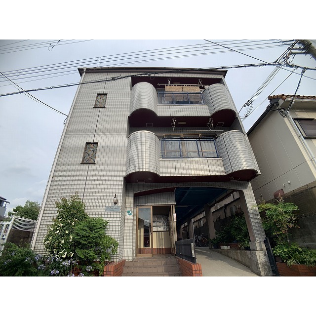 杭瀬駅より徒歩3分 築35年7ヶ月 3階建の賃貸物件