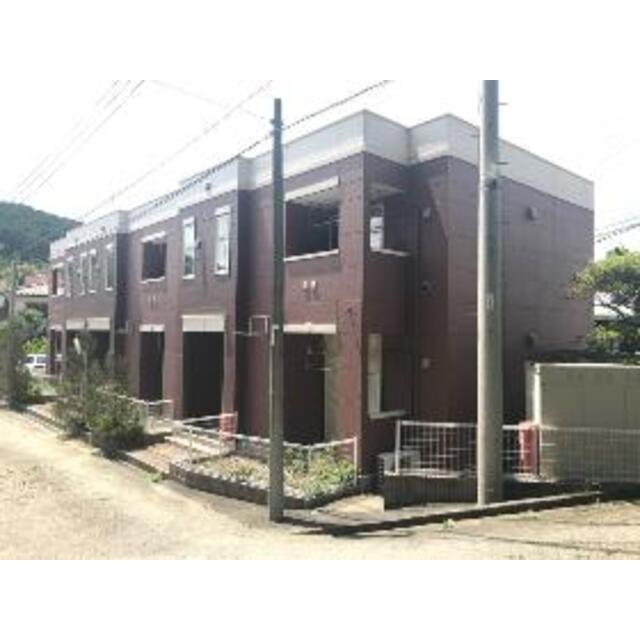 川奈駅より徒歩15分 築14年8ヶ月 2階建の賃貸物件