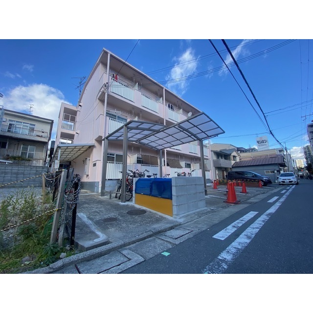 太子橋今市駅より徒歩3分 築41年9ヶ月 3階建の賃貸物件