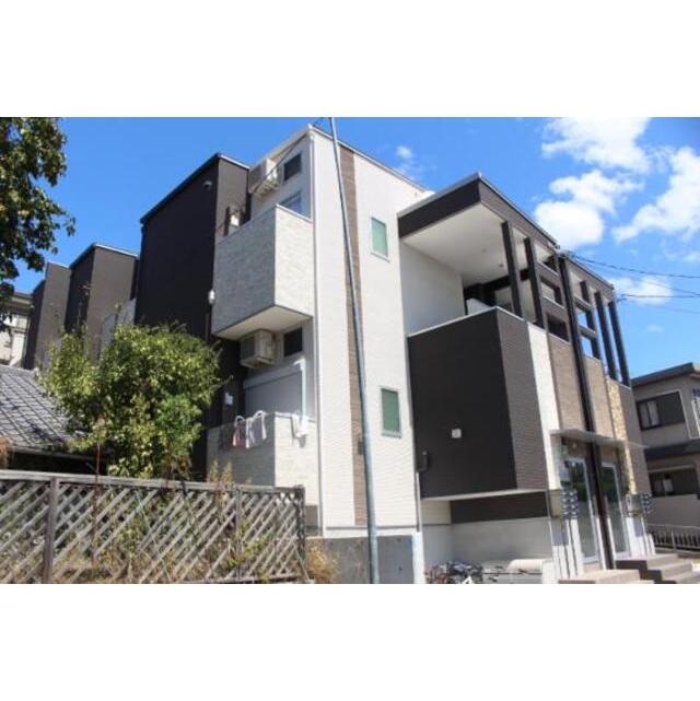 蛍池駅より徒歩12分 築10年3ヶ月 2階建の賃貸物件