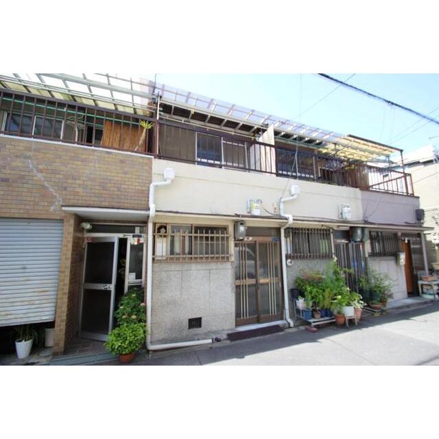 塚本駅より徒歩8分 築50年10ヶ月 2階建の賃貸物件