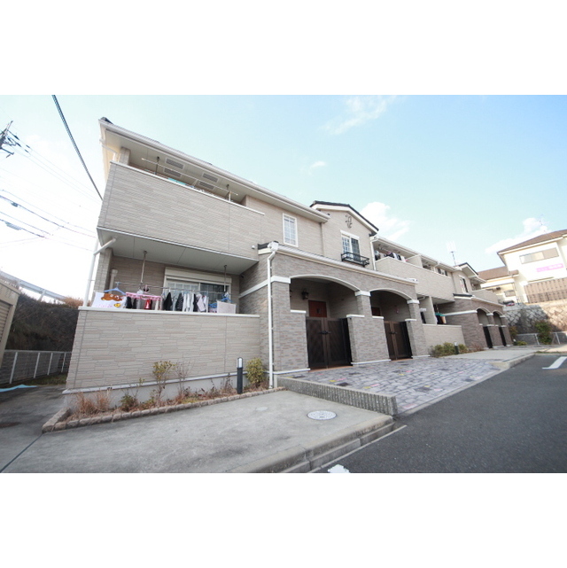 菖蒲池駅より徒歩15分 築14年10ヶ月 2階建の賃貸物件