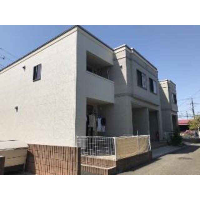 平塚駅よりバス20分 徒歩5分 築11年1ヶ月 2階建の賃貸物件