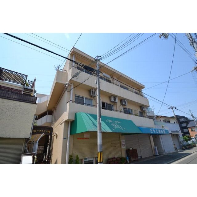 立花駅より徒歩5分 築40年1ヶ月 3階建の賃貸物件