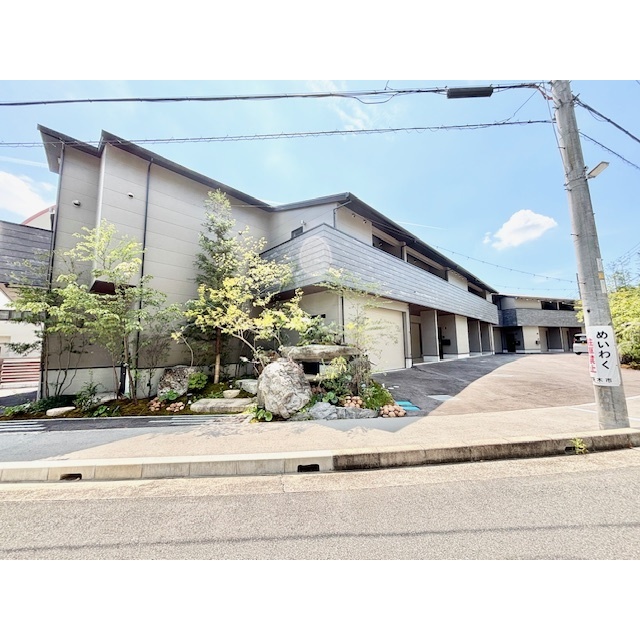 豊川駅より徒歩38分 築1年9ヶ月 2階建の賃貸物件