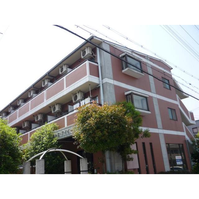 泉ケ丘駅より徒歩10分 築30年8ヶ月 3階建の賃貸物件