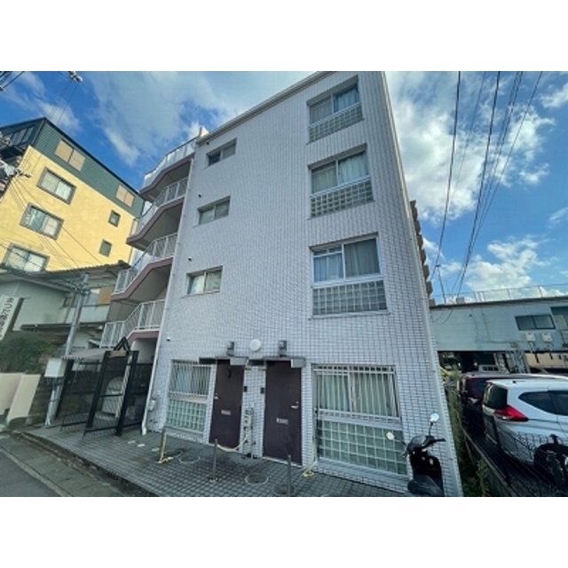 石山駅より徒歩7分 築29年8ヶ月 5階建の賃貸物件