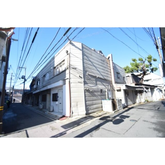 茨木市駅より徒歩5分 築52年10ヶ月 2階建の賃貸物件