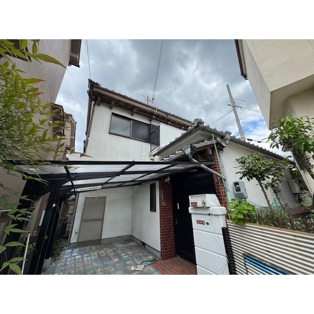 藤阪駅より徒歩8分 築42年1ヶ月 2階建の賃貸物件