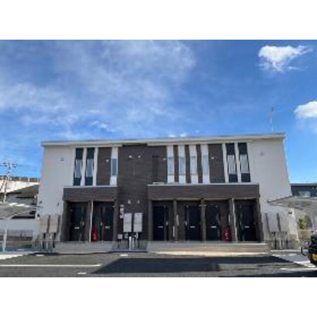  新築 2階建の賃貸物件