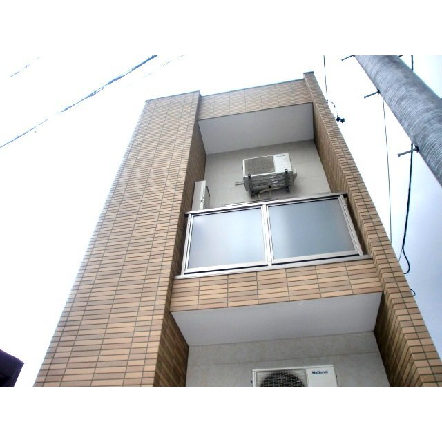 鶴舞駅より徒歩12分 築17年5ヶ月 2階建の賃貸物件