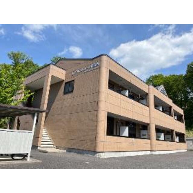 新白河駅より徒歩15分 築18年2ヶ月 2階建の賃貸物件