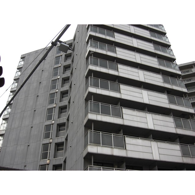 亀島駅より徒歩5分 築30年8ヶ月 12階建の賃貸物件
