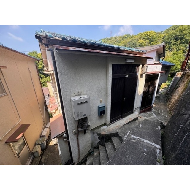 板宿駅より徒歩19分 築60年 2階建の賃貸物件