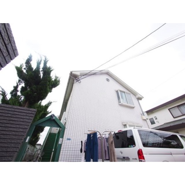 三鷹台駅よりバス7分 徒歩7分 築37年10ヶ月 2階建の賃貸物件