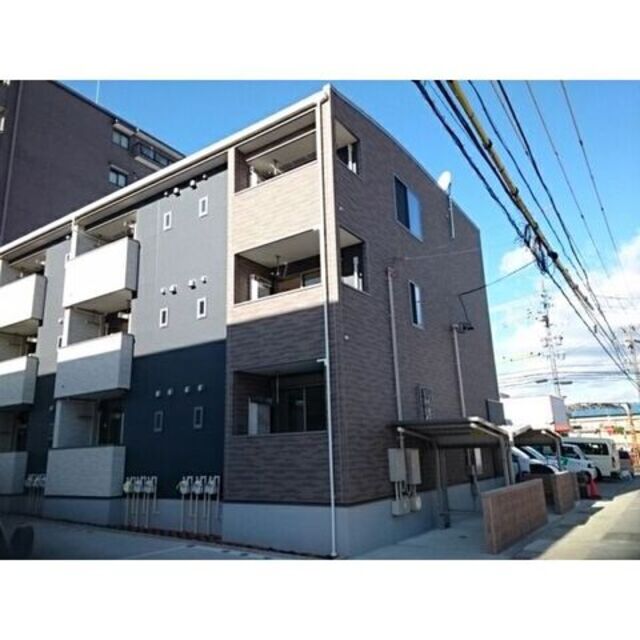 野並駅より徒歩5分 築7年11ヶ月 3階建の賃貸物件