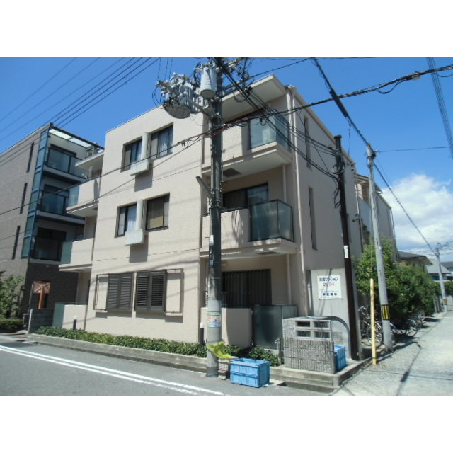 西宮北口駅より徒歩7分 築27年4ヶ月 3階建の賃貸物件