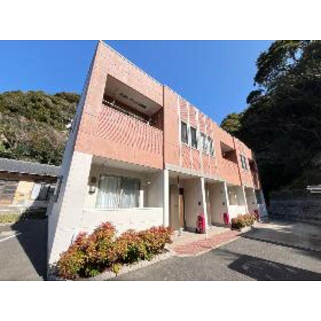  築7年10ヶ月 2階建の賃貸物件