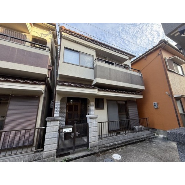 星田駅より徒歩5分 築35年 2階建の賃貸物件