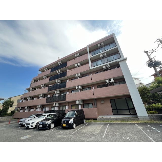 千里中央駅より徒歩9分 築28年8ヶ月 5階建の賃貸物件