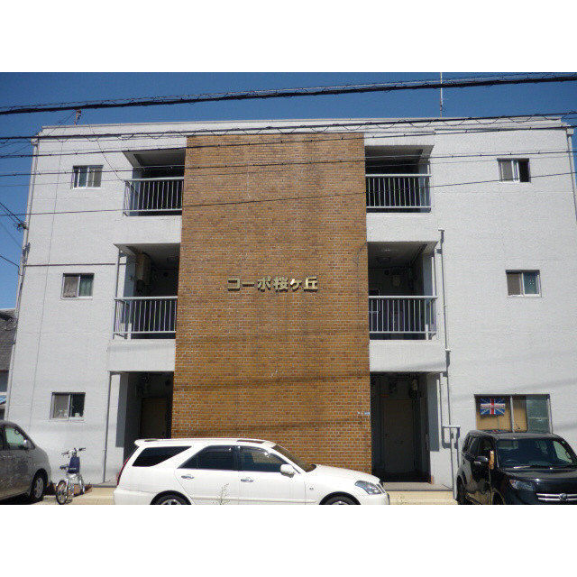 茨木市駅より徒歩7分 築53年7ヶ月 3階建の賃貸物件