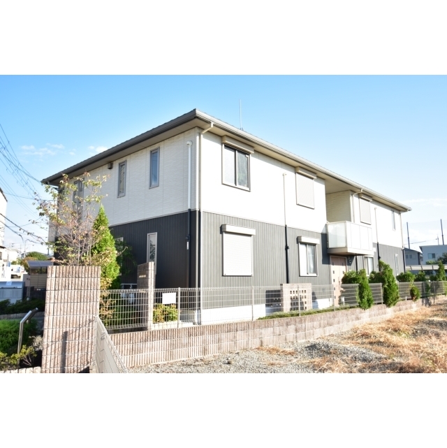 富木駅より徒歩22分 築15年8ヶ月 2階建の賃貸物件