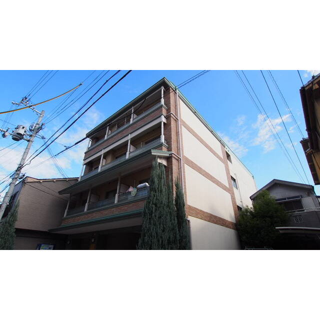 丹波口駅より徒歩9分 築18年5ヶ月 4階建の賃貸物件