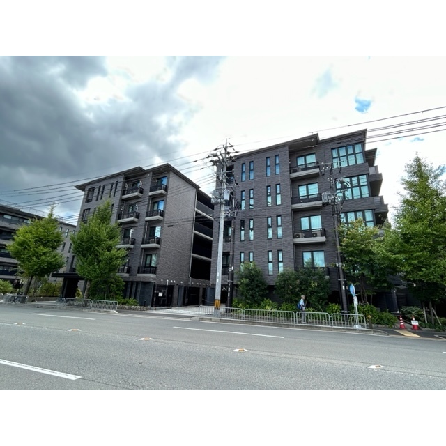 嵯峨嵐山駅より徒歩4分 築7年9ヶ月 5階建の賃貸物件