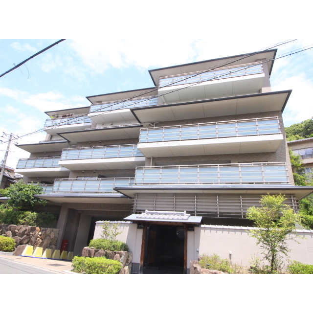 北野白梅町駅よりバス21分 徒歩7分 築19年3ヶ月 6階建の賃貸物件