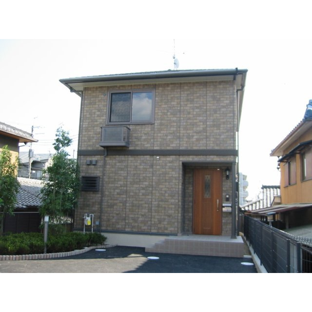 上桂駅より徒歩10分 築20年2ヶ月 2階建の賃貸物件