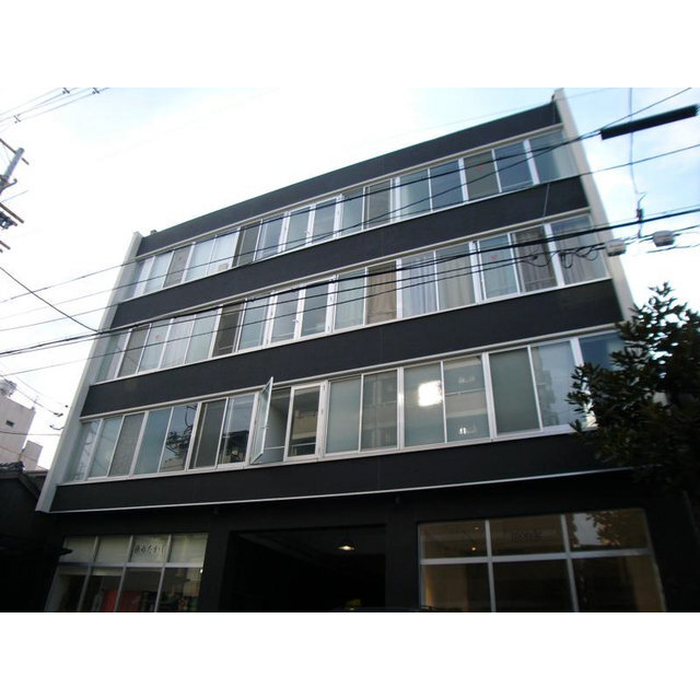 大宮駅より徒歩14分 築18年 4階建の賃貸物件