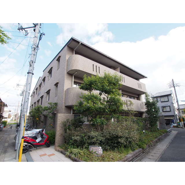 太秦駅より徒歩13分 築18年11ヶ月 3階建の賃貸物件