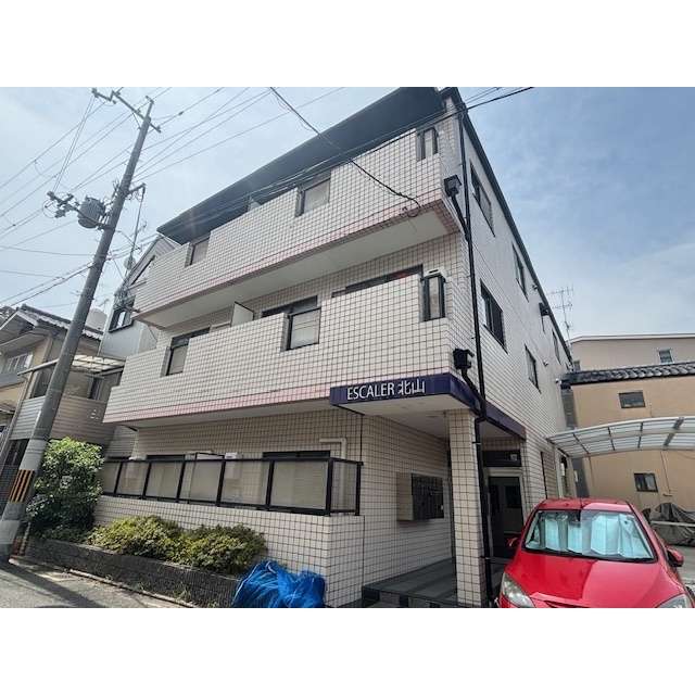 北大路駅より徒歩24分 築34年8ヶ月 3階建の賃貸物件